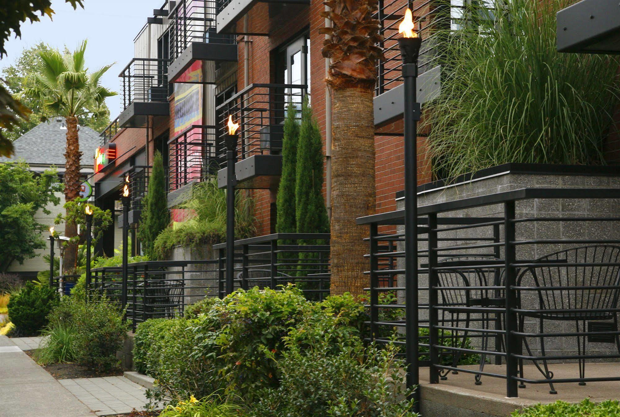 Inn At Northrup Station Portland Exterior foto